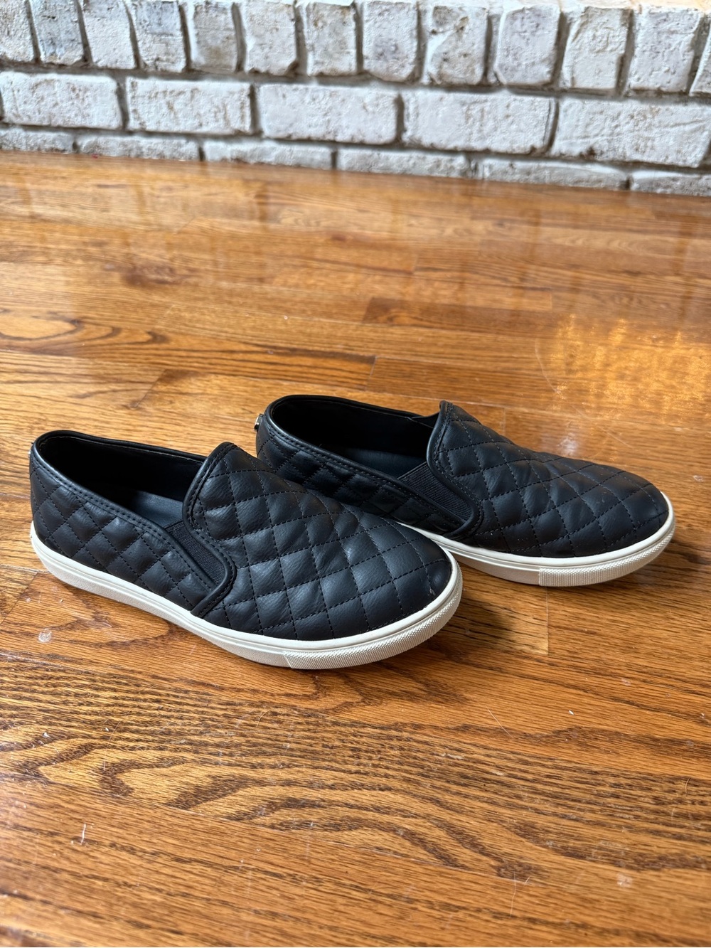 Women’s Steve Madden size 7.5